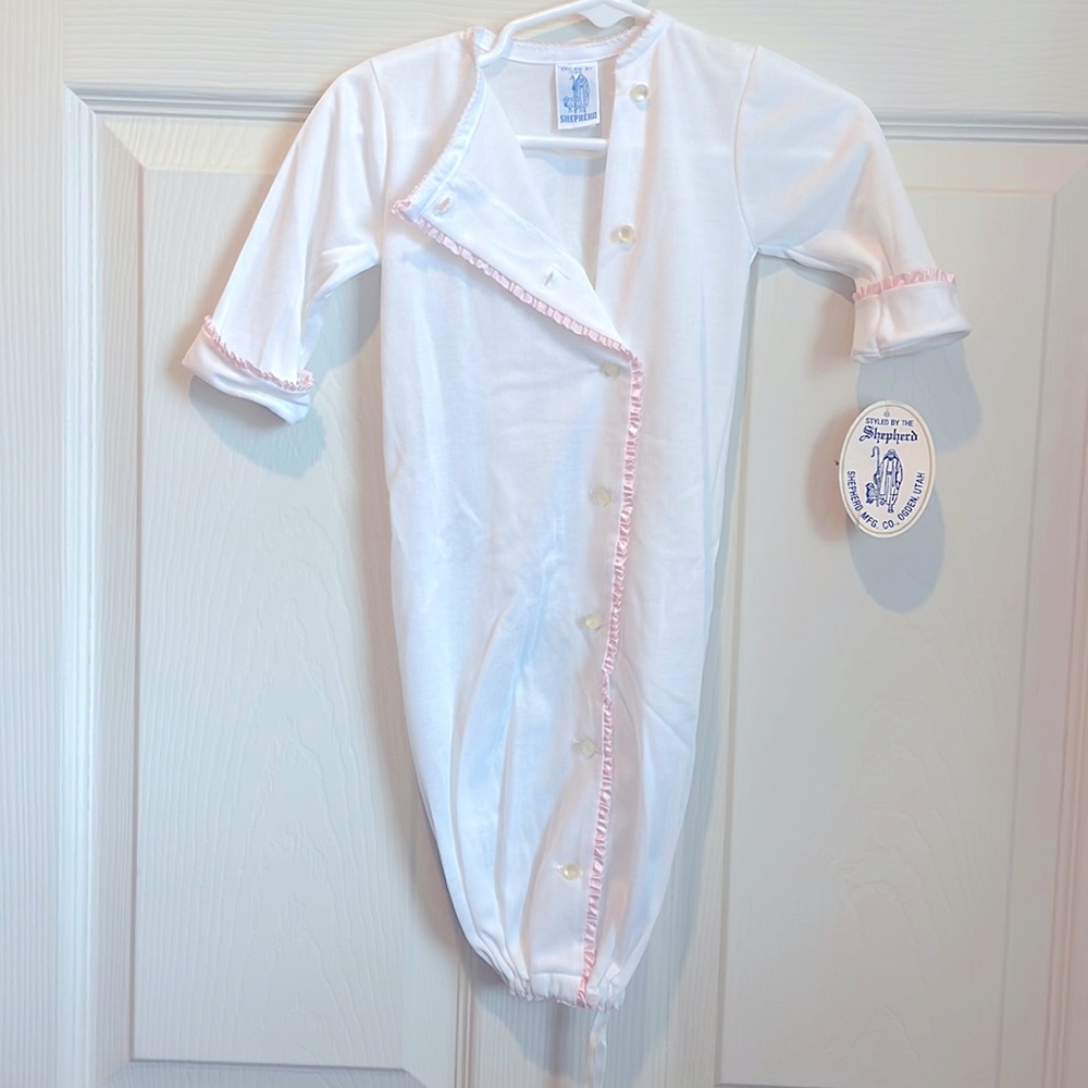 VINTAGE styled by shepherd dressing night gown white and pink RARE nwt size S